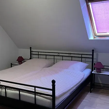 アパート With 2 Bedrooms Großefehn