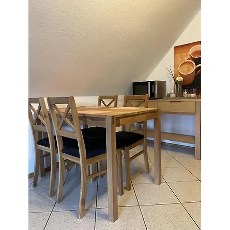 アパート With 2 Bedrooms *