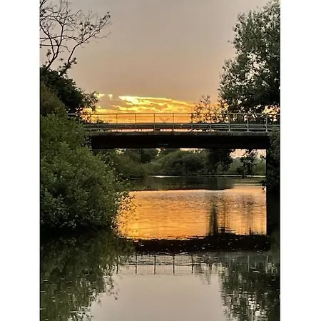 With 2 Bedrooms Großefehn